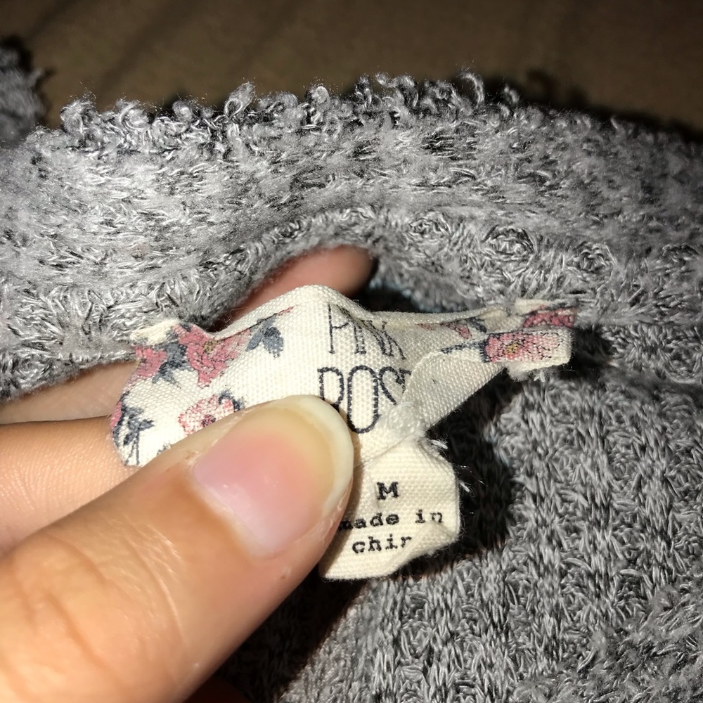 Button down sweater - Picture 2 of 2